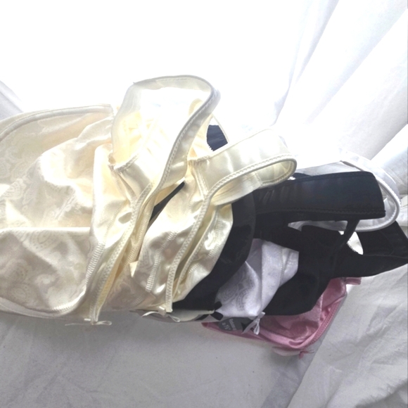 Bali 42DDD Mega Bra Bundle NWT - Picture 16 of 16